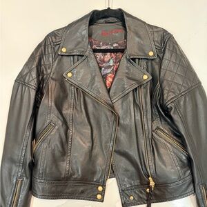Robert Graham Black Leather Moto Jacket with Quilted Shoulders. 100% lamb skin